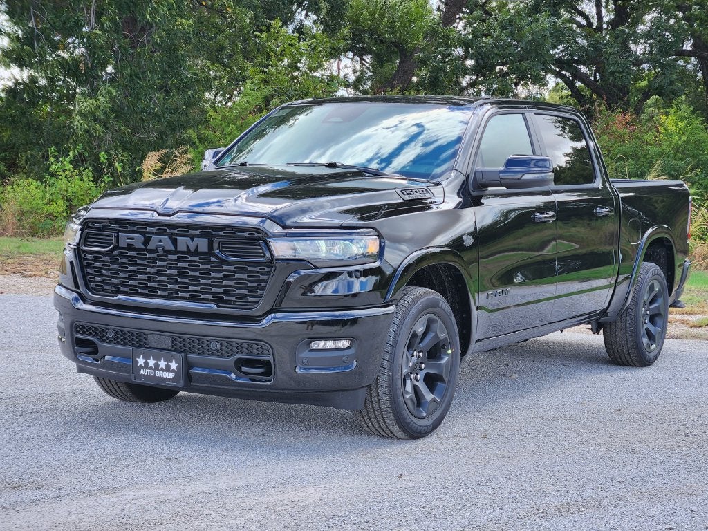 2027 RAM Ram 1500 RAM 1500 LONE STAR CREW CAB 4X4 5'7' BOX