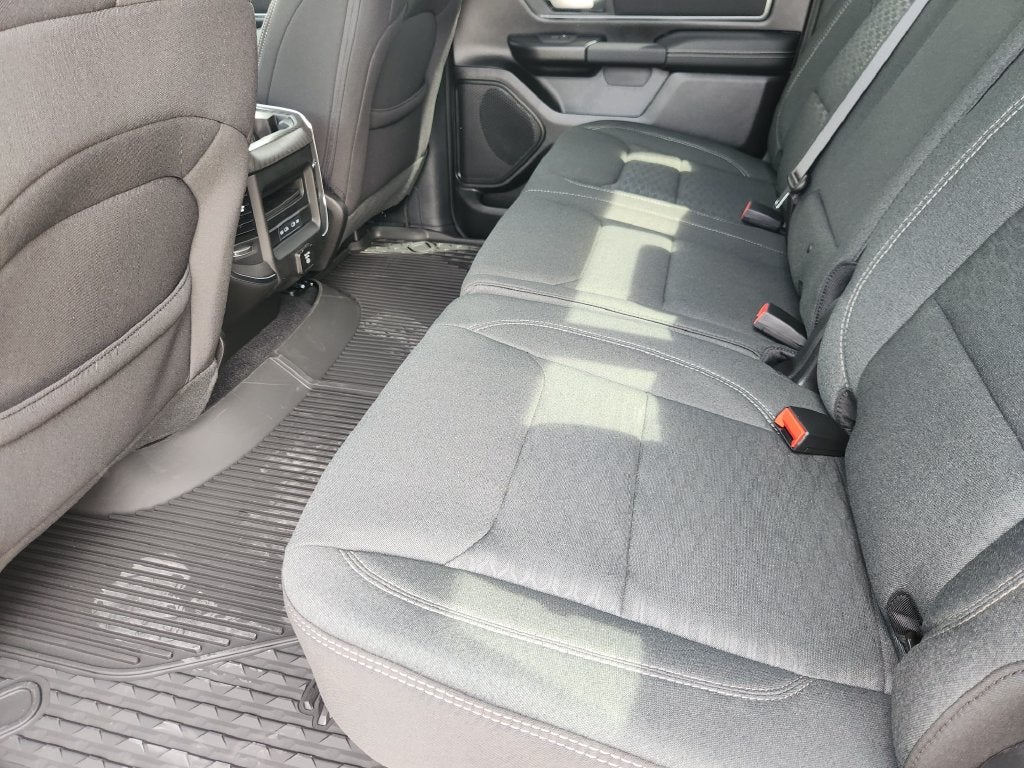 2027 RAM Ram 1500 RAM 1500 LONE STAR CREW CAB 4X4 5'7' BOX