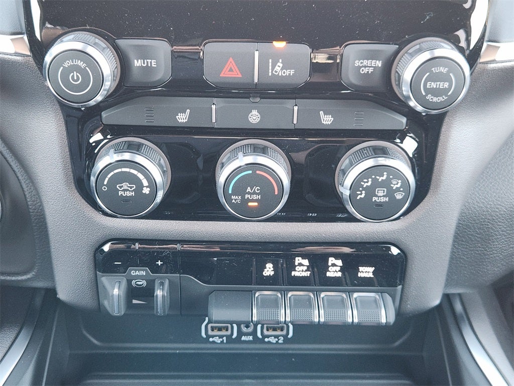 2026 RAM Ram 1500 RAM 1500 LONE STAR CREW CAB 4X4 5'7' BOX