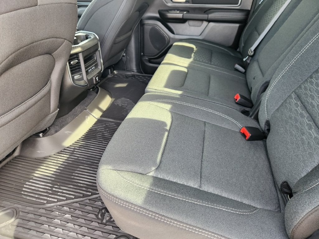 2027 RAM Ram 1500 RAM 1500 LONE STAR CREW CAB 4X4 5'7' BOX