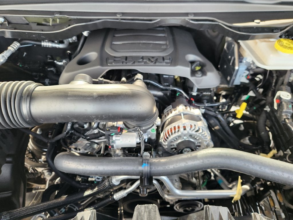 2027 RAM Ram 1500 RAM 1500 LONE STAR CREW CAB 4X4 5'7' BOX