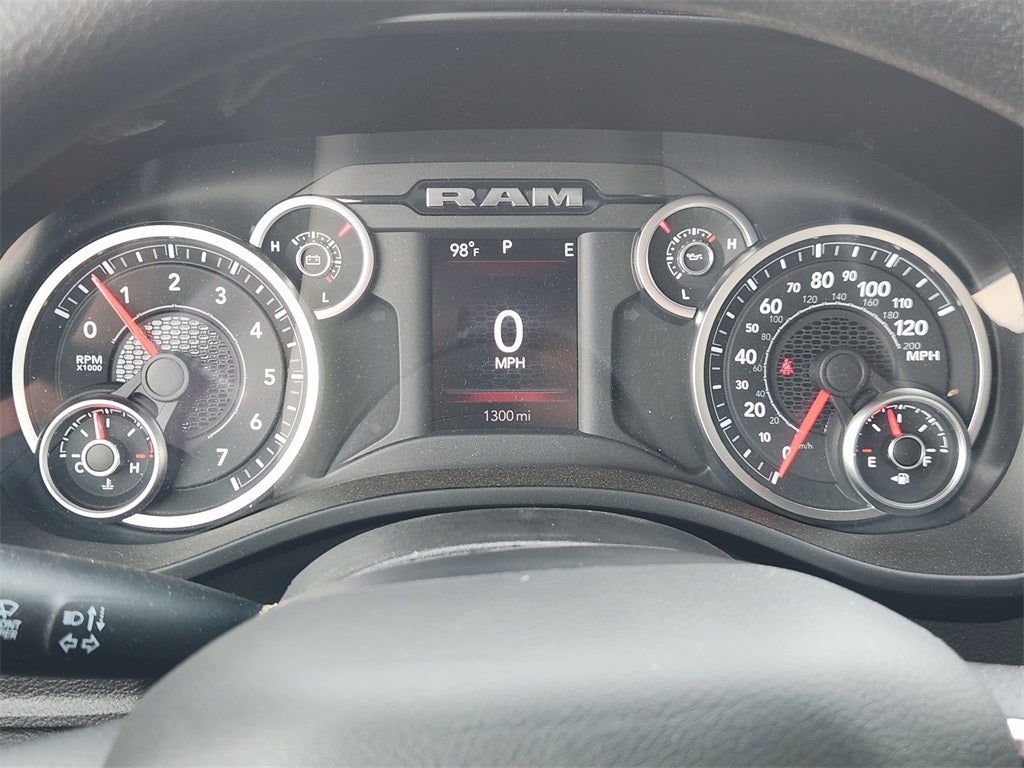 2026 RAM Ram 1500 RAM 1500 TRADESMAN CREW CAB 4X4 5'7' BOX