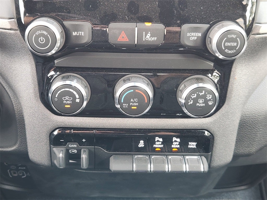 2026 RAM Ram 1500 RAM 1500 TRADESMAN CREW CAB 4X4 5'7' BOX