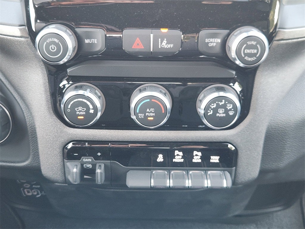 2026 RAM Ram 1500 RAM 1500 TRADESMAN CREW CAB 4X4 5'7' BOX