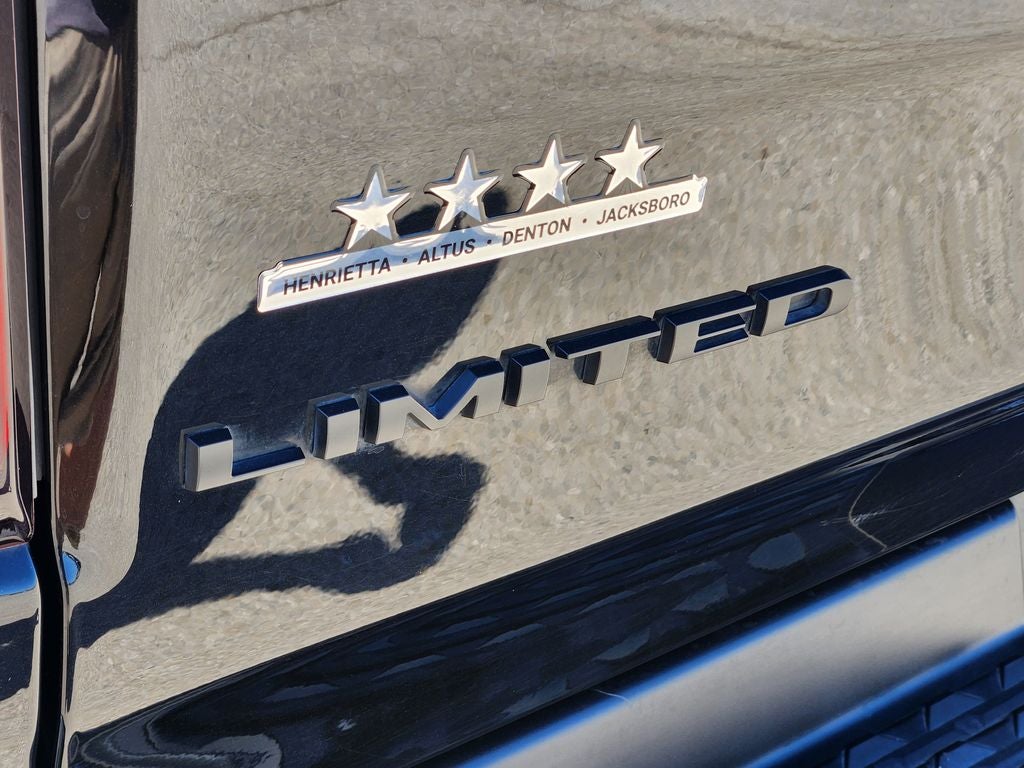 2023 RAM 1500 Limited Crew Cab 4x4 5'7' Box