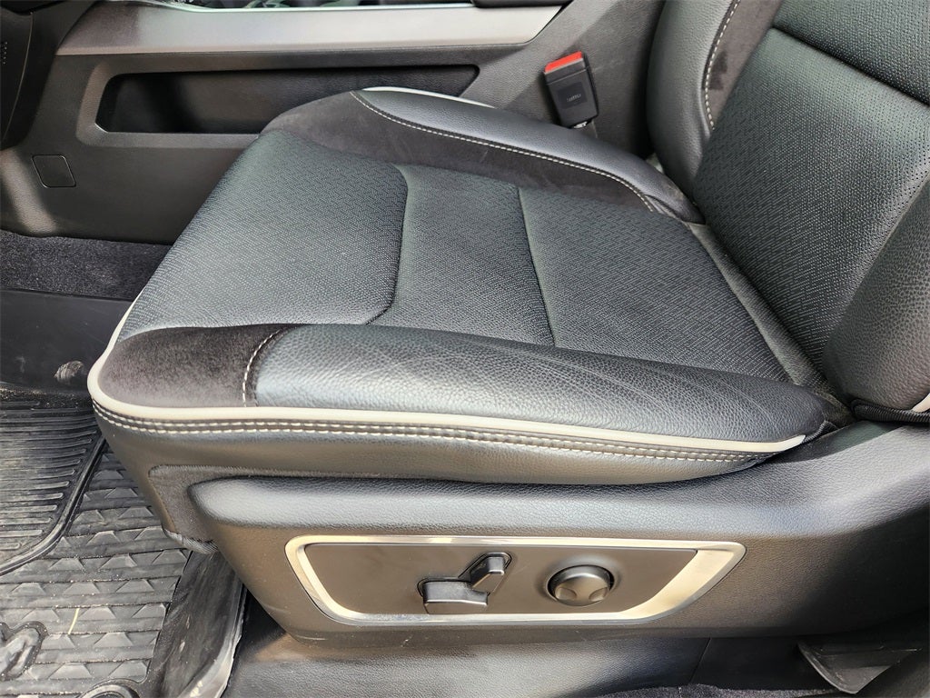 2026 RAM 1500 Laramie Crew Cab 4x4 5'7' Box