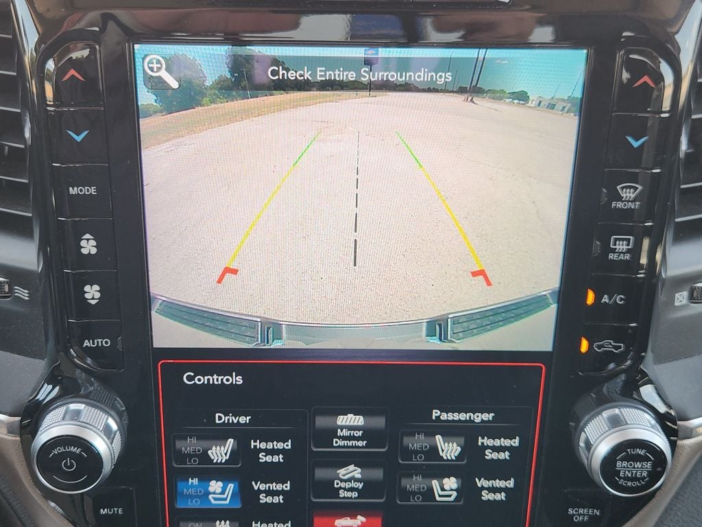 2021 RAM 1500 Laramie Crew Cab 4x4 5'7' Box