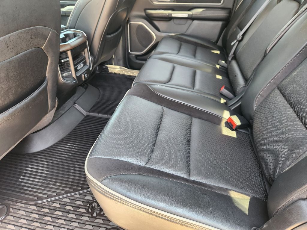 2021 RAM 1500 Laramie Crew Cab 4x4 5'7' Box