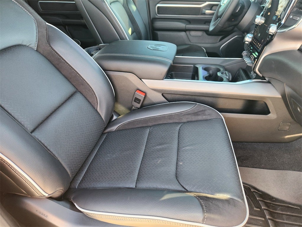 2026 RAM 1500 Laramie Crew Cab 4x4 5'7' Box