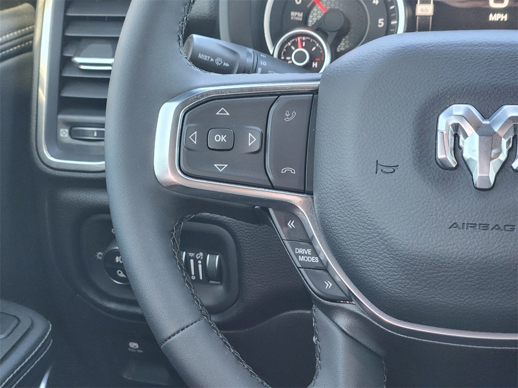 2026 RAM 1500 Laramie Crew Cab 4x4 5'7' Box