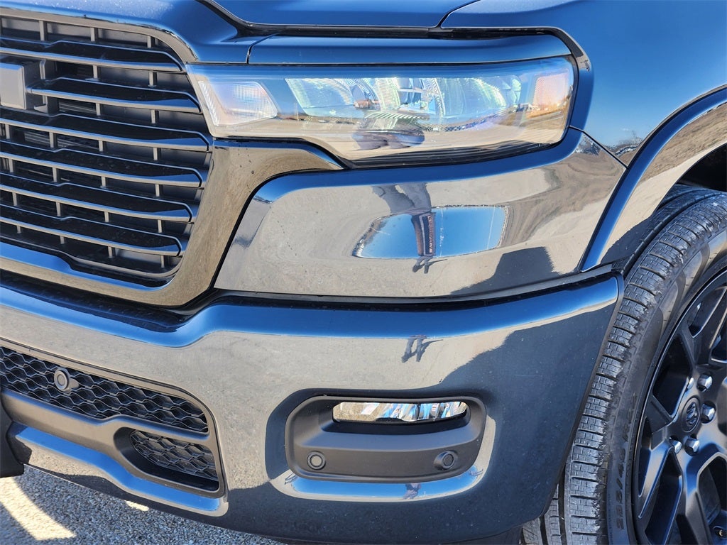 2026 RAM 1500 Laramie Crew Cab 4x4 5'7' Box