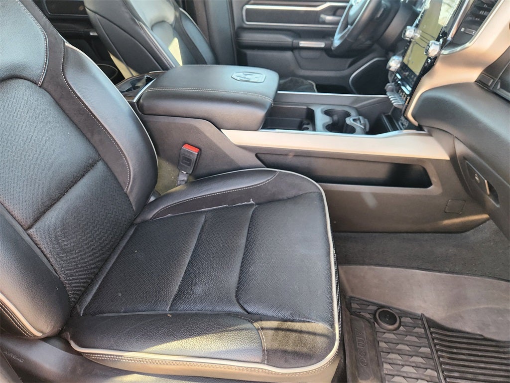 2022 RAM 1500 Laramie Crew Cab 4x4 5'7' Box