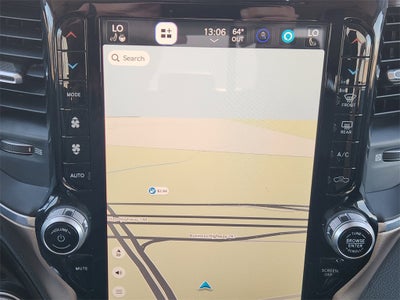 2022 RAM 1500 Laramie Crew Cab 4x4 5'7' Box