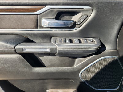 2022 RAM 1500 Laramie Crew Cab 4x4 5'7' Box