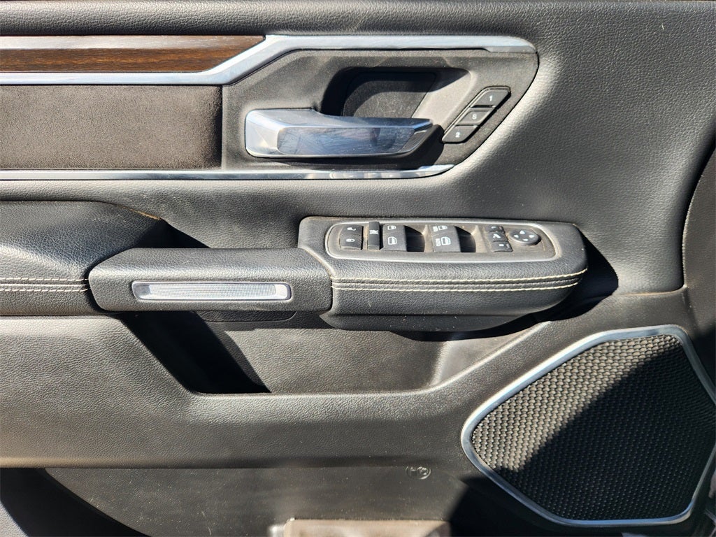 2022 RAM 1500 Laramie Crew Cab 4x4 5'7' Box