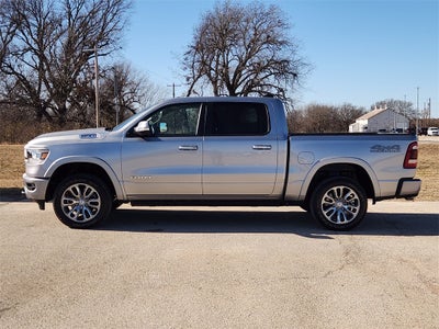 2022 RAM 1500 Laramie Crew Cab 4x4 5'7' Box