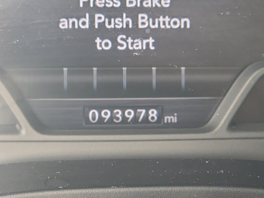 2021 RAM 1500 Laramie Crew Cab 4x4 5'7' Box