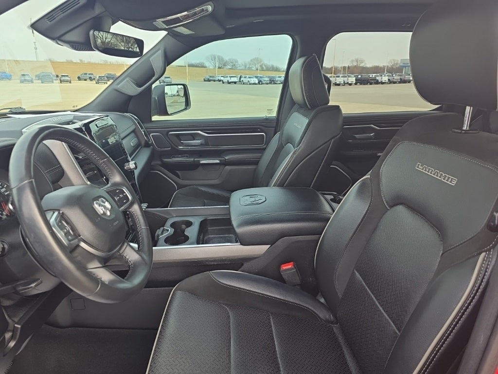 2021 RAM 1500 Laramie Crew Cab 4x4 5'7' Box