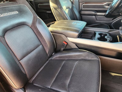 2022 RAM 1500 Laramie Crew Cab 4x4 5'7' Box