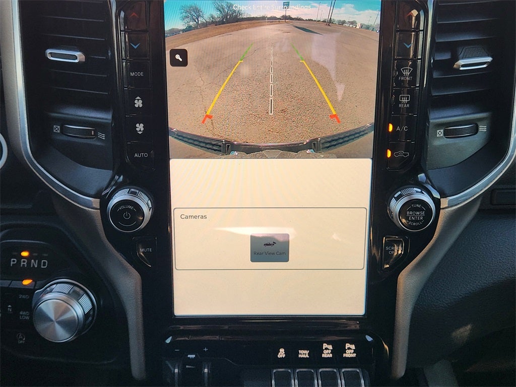 2022 RAM 1500 Laramie Crew Cab 4x4 5'7' Box