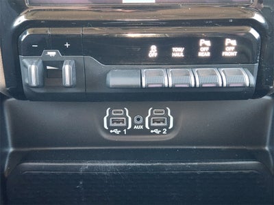 2022 RAM 1500 Laramie Crew Cab 4x4 5'7' Box