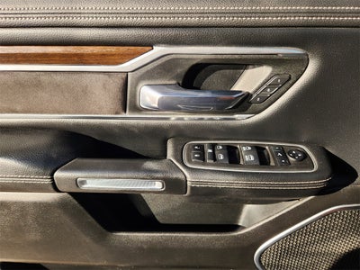 2022 RAM 1500 Laramie Crew Cab 4x4 5'7' Box
