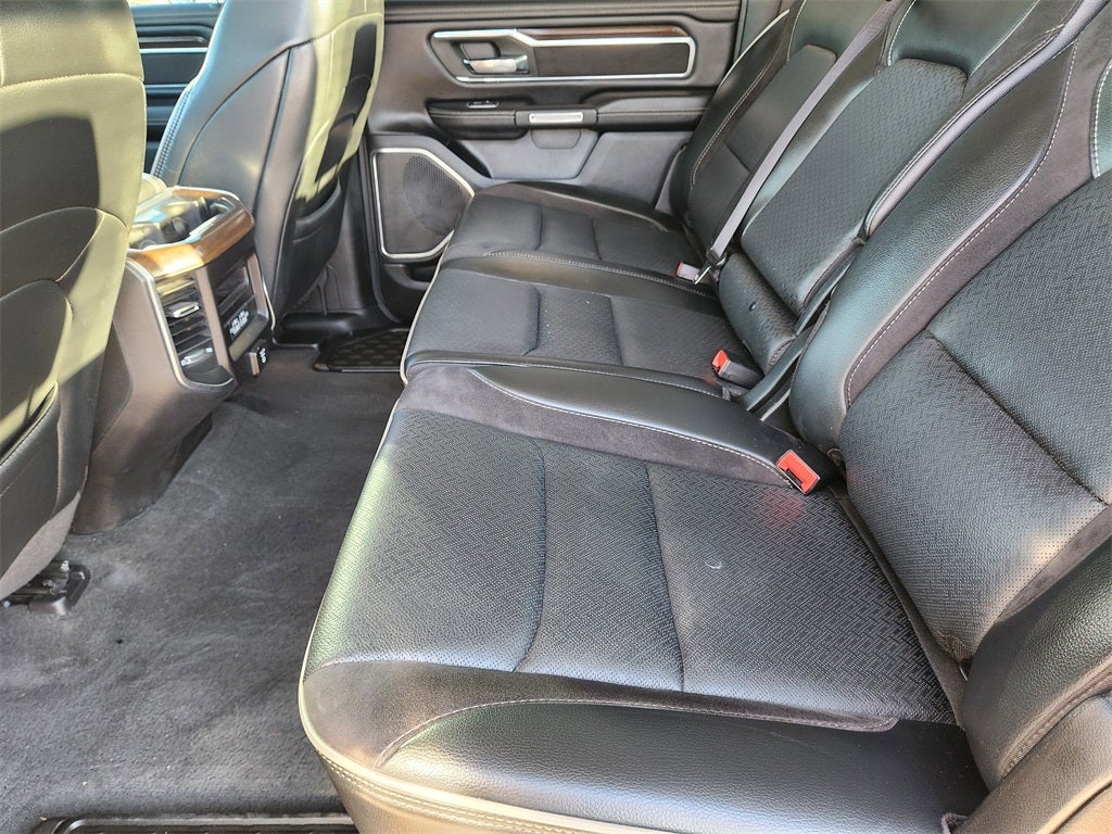 2022 RAM 1500 Laramie Crew Cab 4x4 5'7' Box