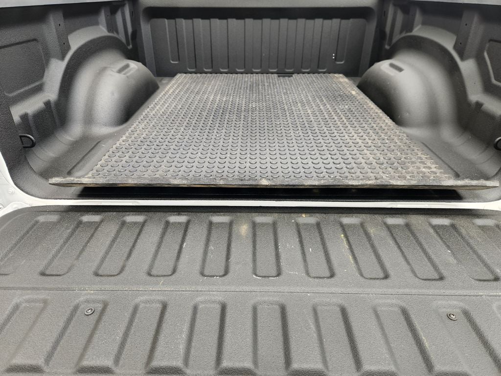 2023 RAM 1500 Laramie Crew Cab 4x4 5'7' Box
