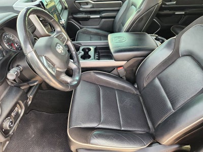 2020 RAM 1500 Laramie Crew Cab 4x4 5'7' Box