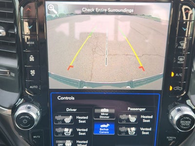2020 RAM 1500 Laramie Crew Cab 4x4 5'7' Box