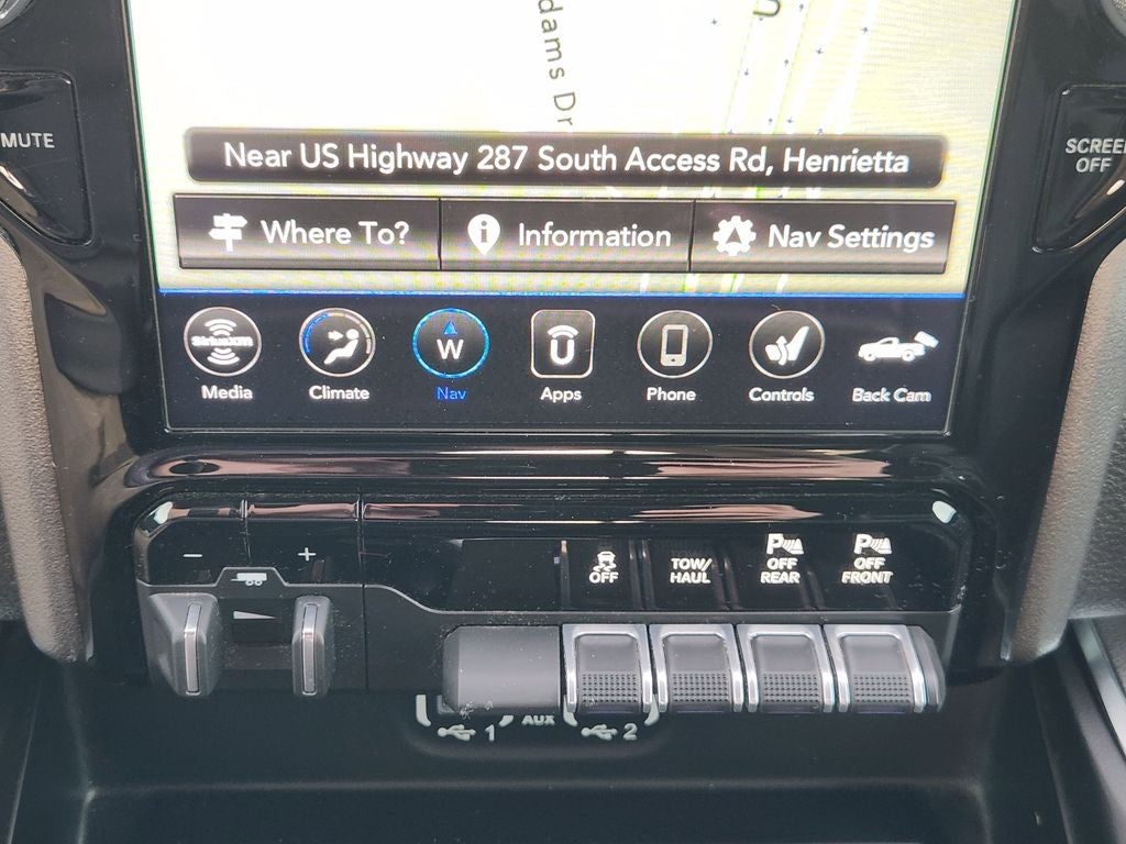 2020 RAM 1500 Laramie Crew Cab 4x4 5'7' Box