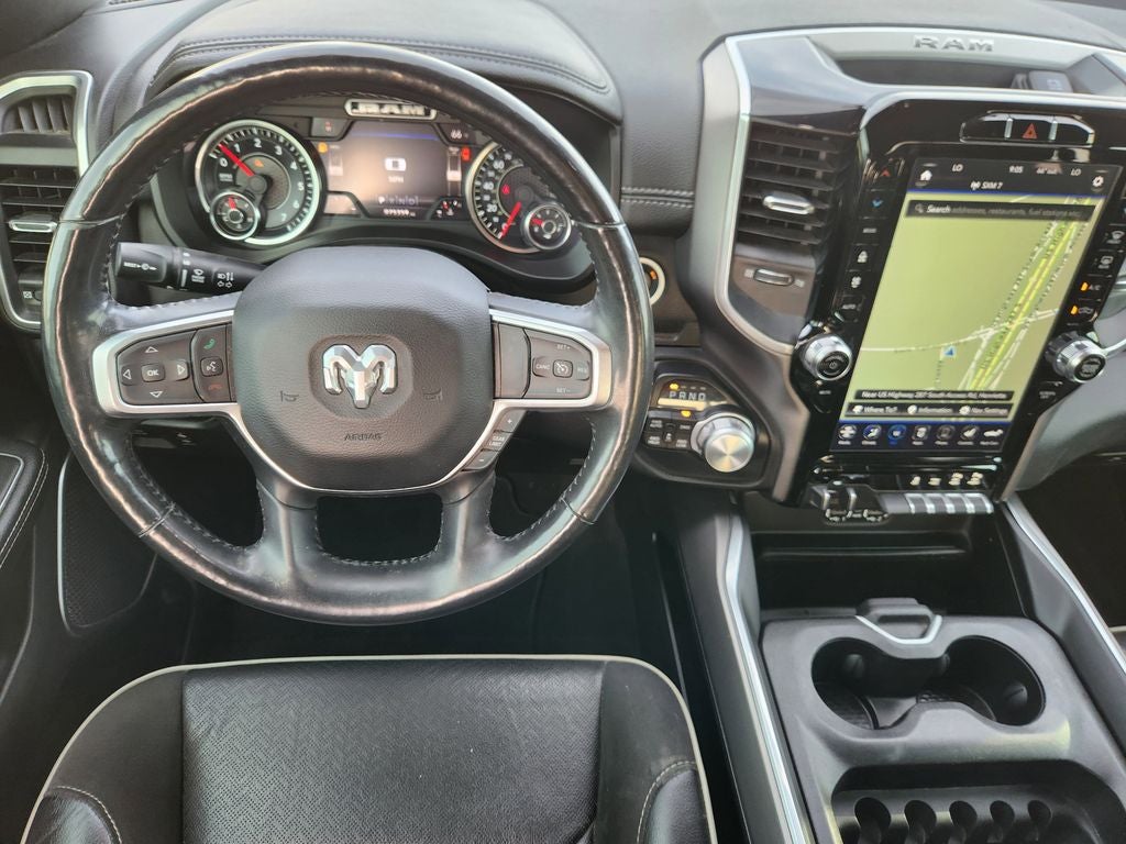 2020 RAM 1500 Laramie Crew Cab 4x4 5'7' Box