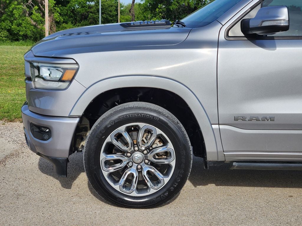 2020 RAM 1500 Laramie Crew Cab 4x4 5'7' Box