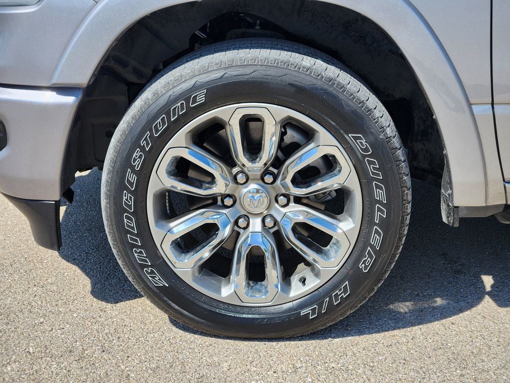 2022 RAM 1500 Laramie Crew Cab 4x4 5'7' Box