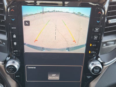 2022 RAM 1500 Laramie Crew Cab 4x4 5'7' Box