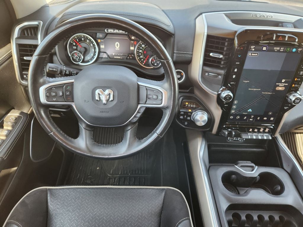 2022 RAM 1500 Laramie Crew Cab 4x4 5'7' Box