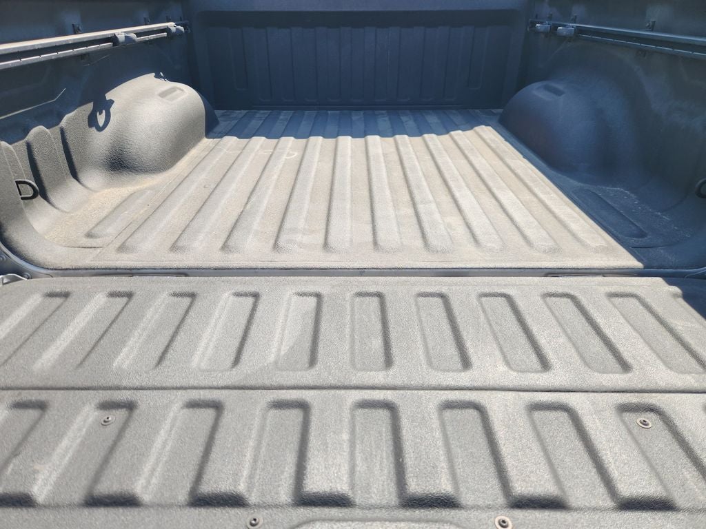 2022 RAM 1500 Laramie Crew Cab 4x4 5'7' Box