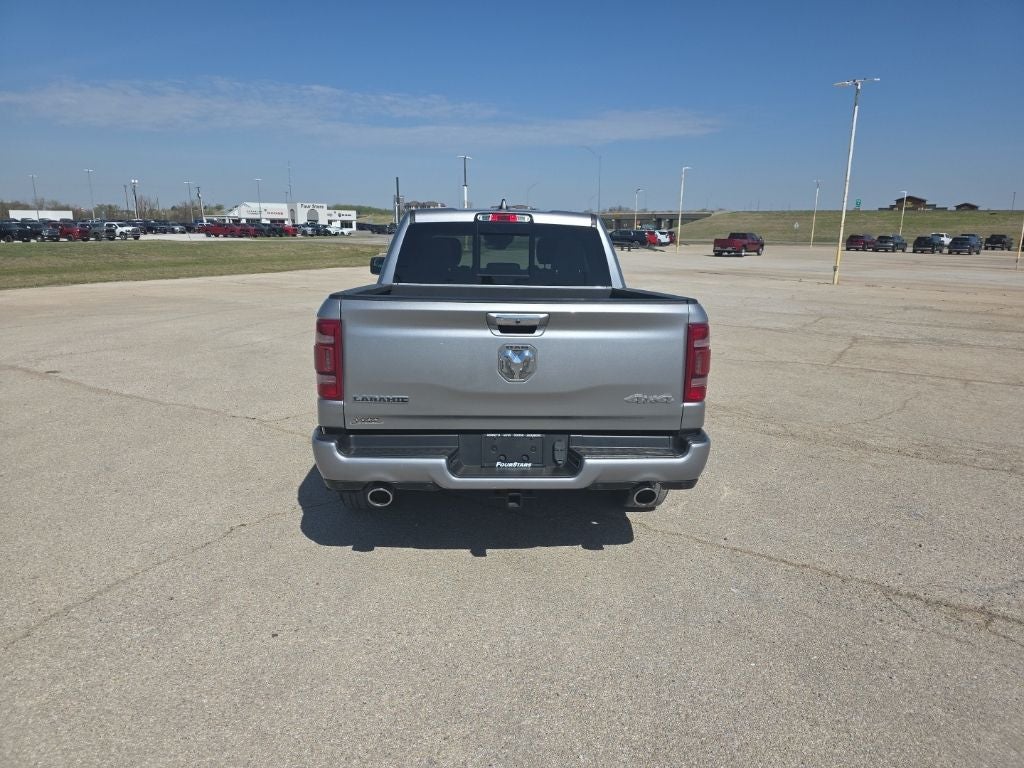 2022 RAM 1500 Laramie Crew Cab 4x4 5'7' Box
