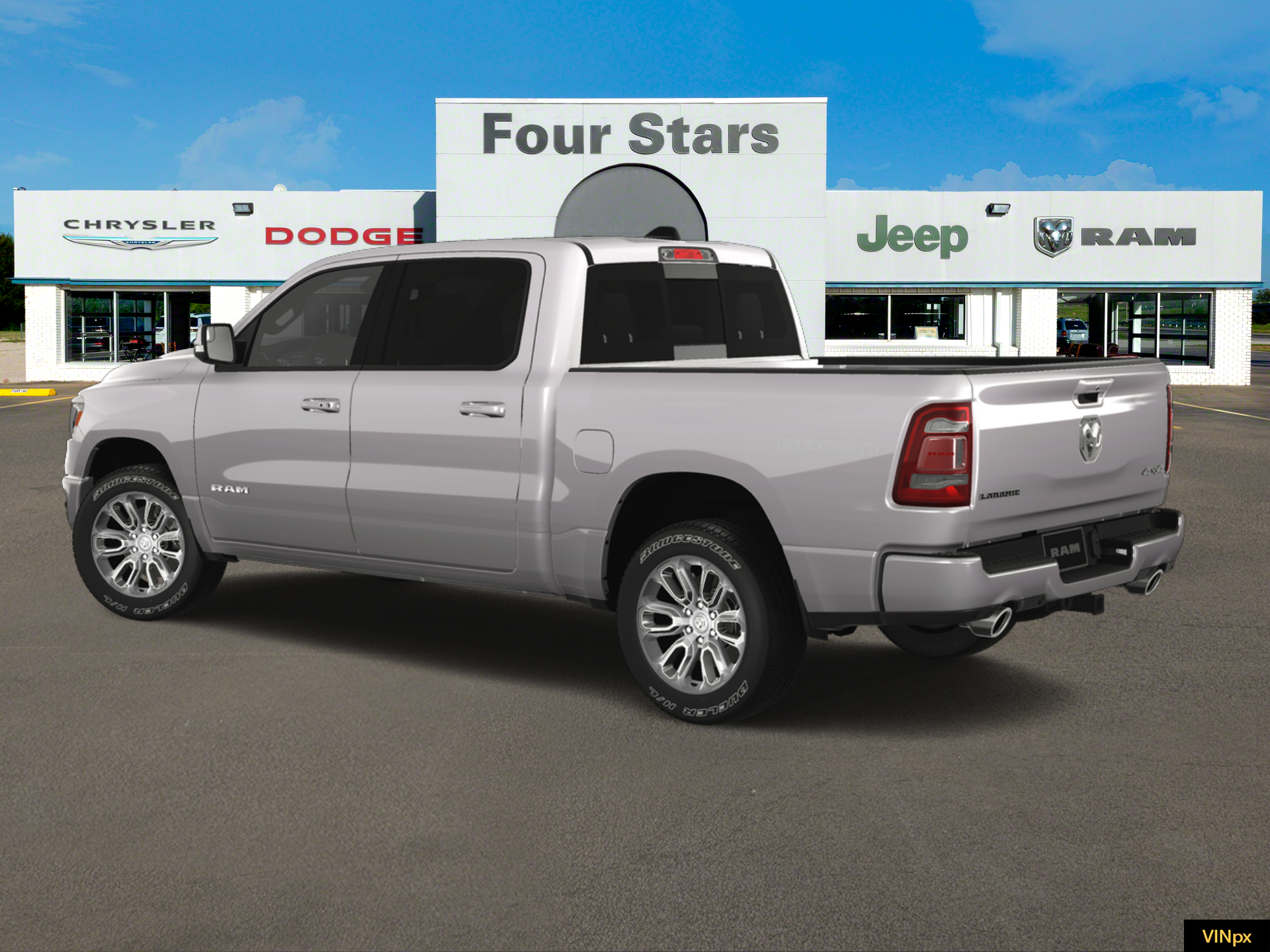 2023 RAM 1500 Laramie Crew Cab 4x4 5'7' Box