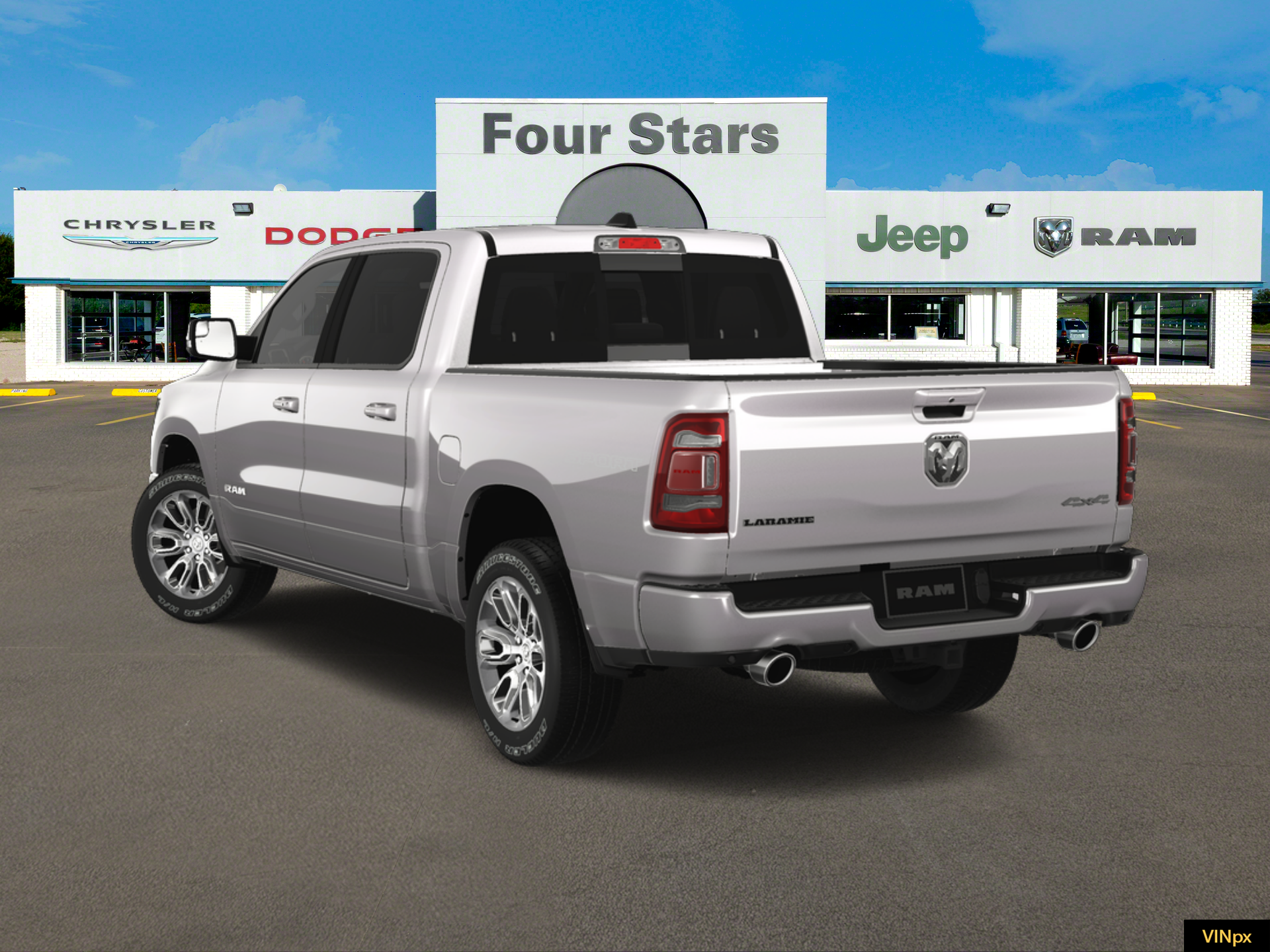 2023 RAM 1500 Laramie Crew Cab 4x4 5'7' Box