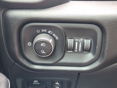 2022 RAM 1500 Laramie Crew Cab 4x4 5'7' Box