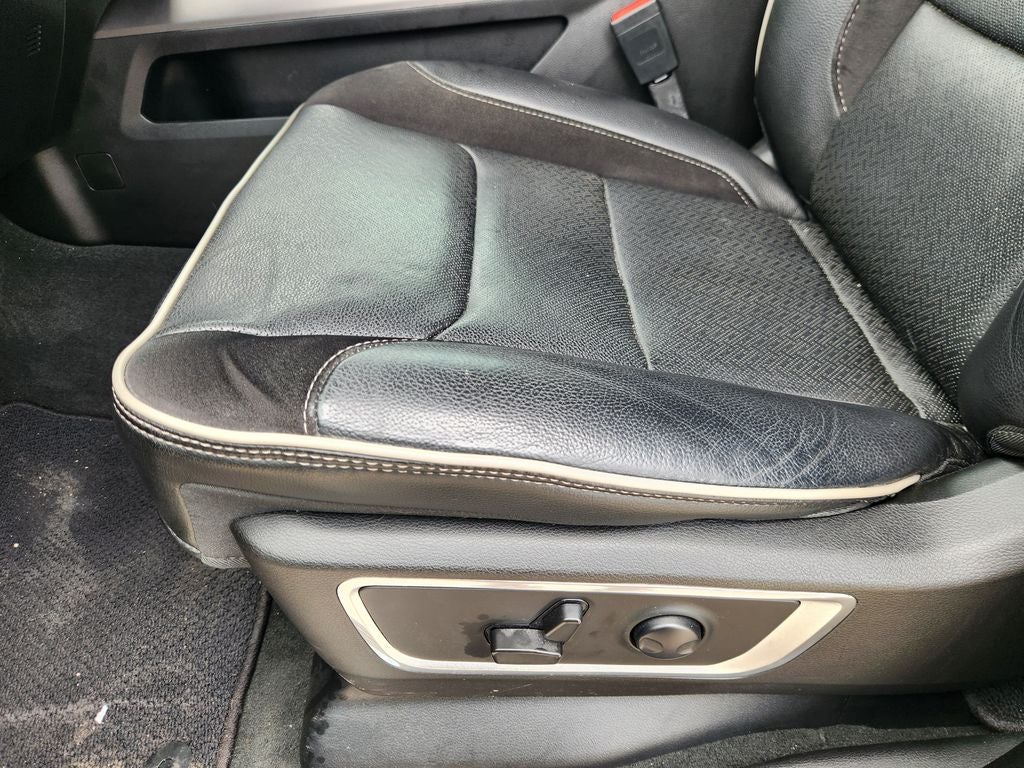 2022 RAM 1500 Laramie Crew Cab 4x4 5'7' Box