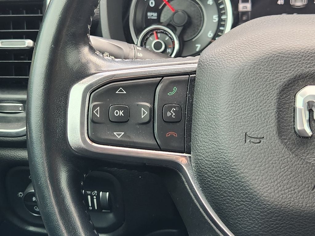 2022 RAM 1500 Laramie Crew Cab 4x4 5'7' Box