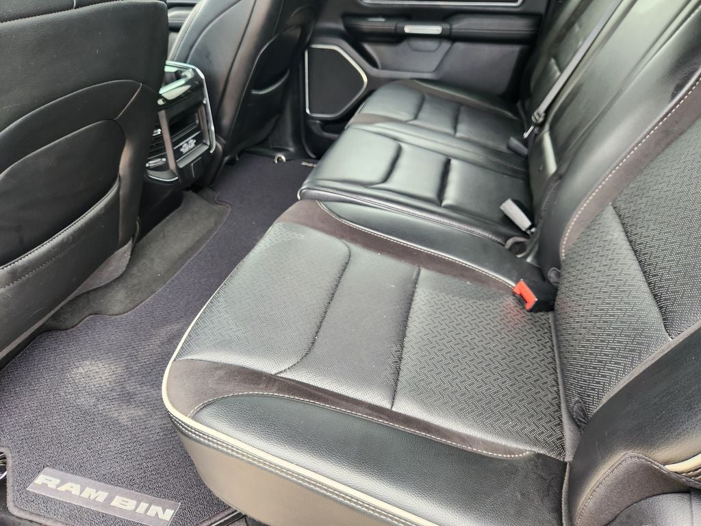 2022 RAM 1500 Laramie Crew Cab 4x4 5'7' Box