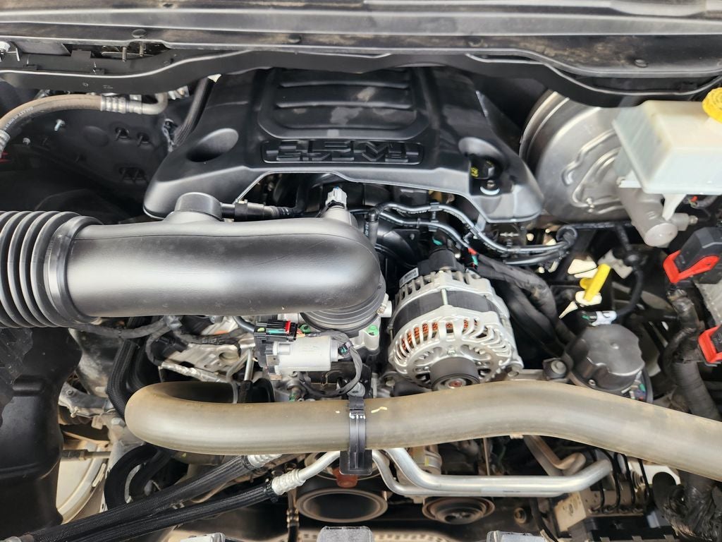 2022 RAM 1500 Laramie Crew Cab 4x4 5'7' Box