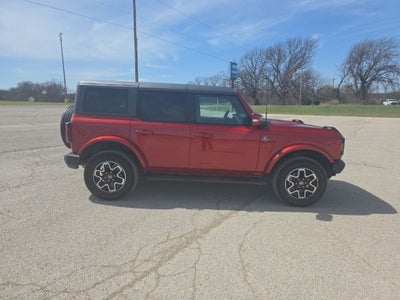 2022 Ford Bronco Outer Banks