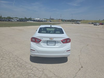 2018 Chevrolet Cruze LS Auto