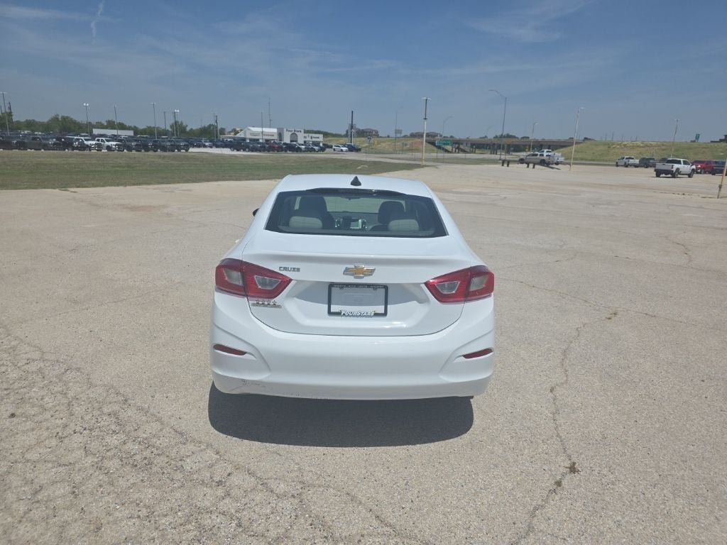 2018 Chevrolet Cruze LS Auto