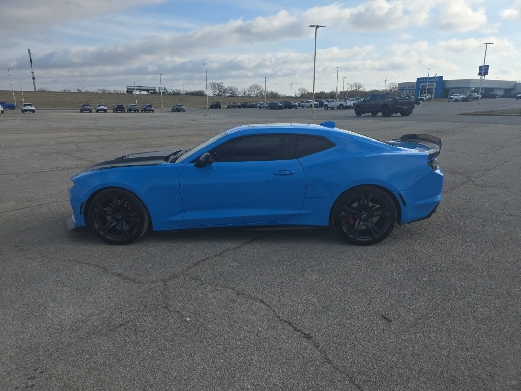 2023 Chevrolet Camaro RWD Coupe 2SS
