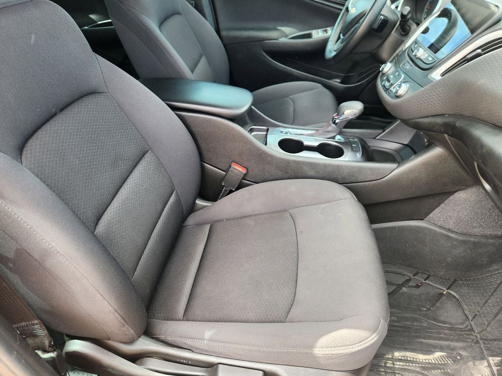 2023 Chevrolet Malibu FWD RS